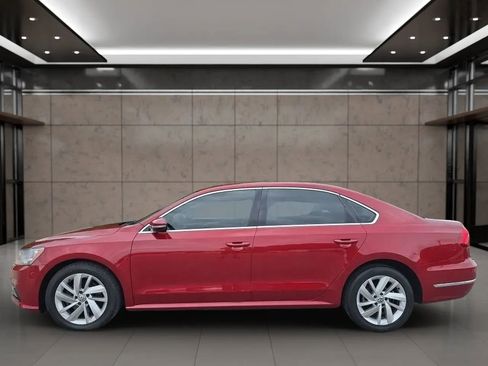 Used 2018 Volkswagen Passat 2.0T SE FWD image 5