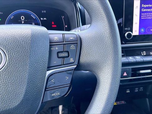 Used 2025 Toyota Camry LE FWD image 24