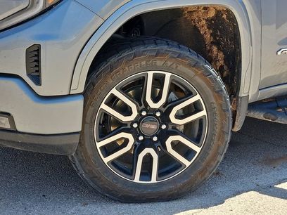Used 2025 GMC Sierra 1500 AT4 w/ AT4 Premium Package