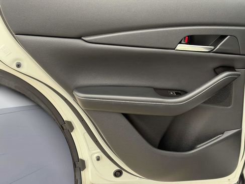 Certified 2025 MAZDA CX-30 AWD 2.5 S w/ Preferred Package image 11