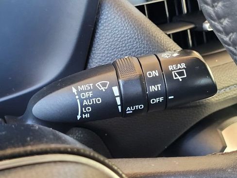 Used 2021 Toyota RAV4 XSE AWD/4WD image 31