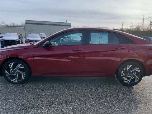Used 2025 Hyundai Elantra Sport image 6
