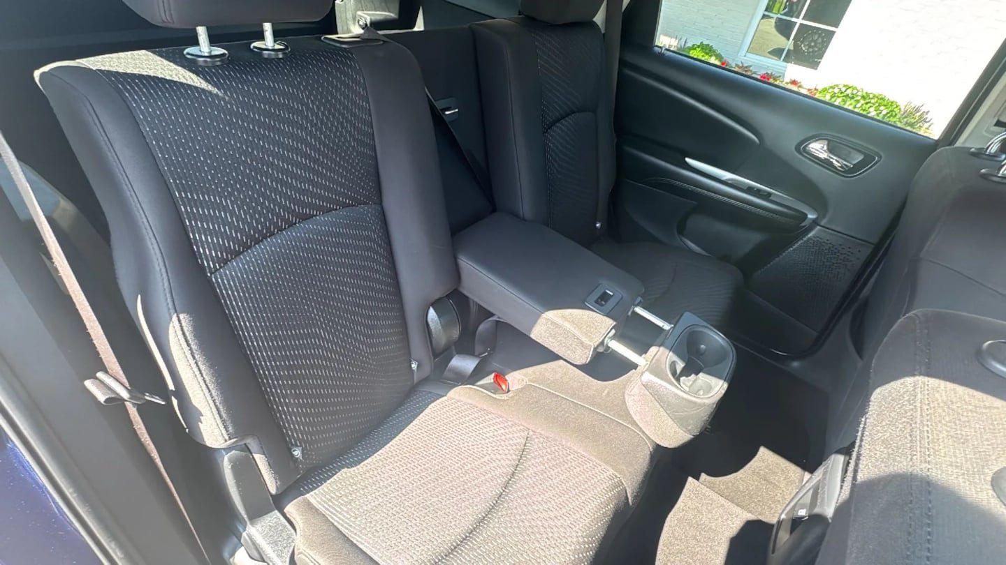 Used 2017 Dodge Journey SE FWD image 24