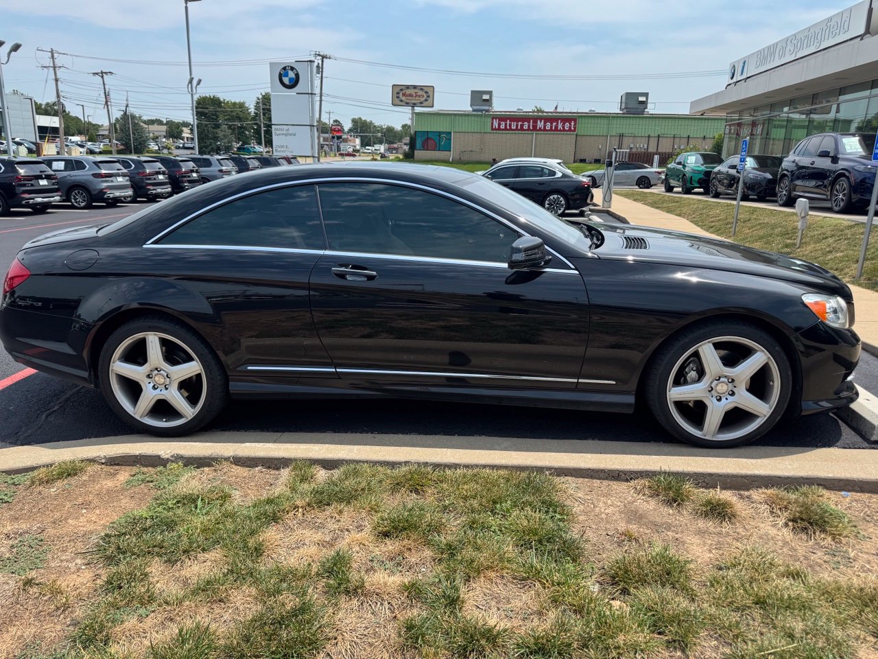 Used 2012 Mercedes-Benz CL 550 4MATIC image 2