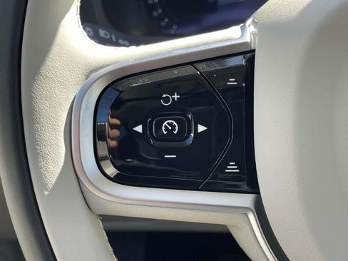 New 2026 Volvo XC90 B6 Ultra image 10