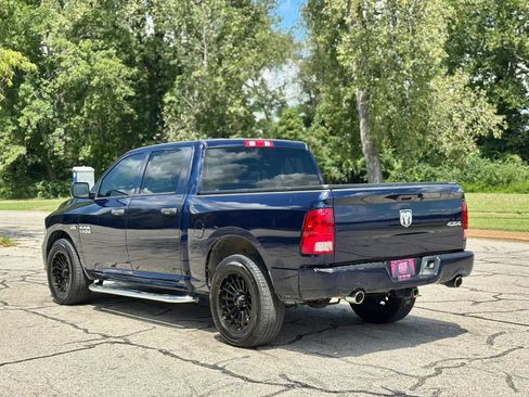 Used 2014 RAM 1500 Express AWD/4WD image 10