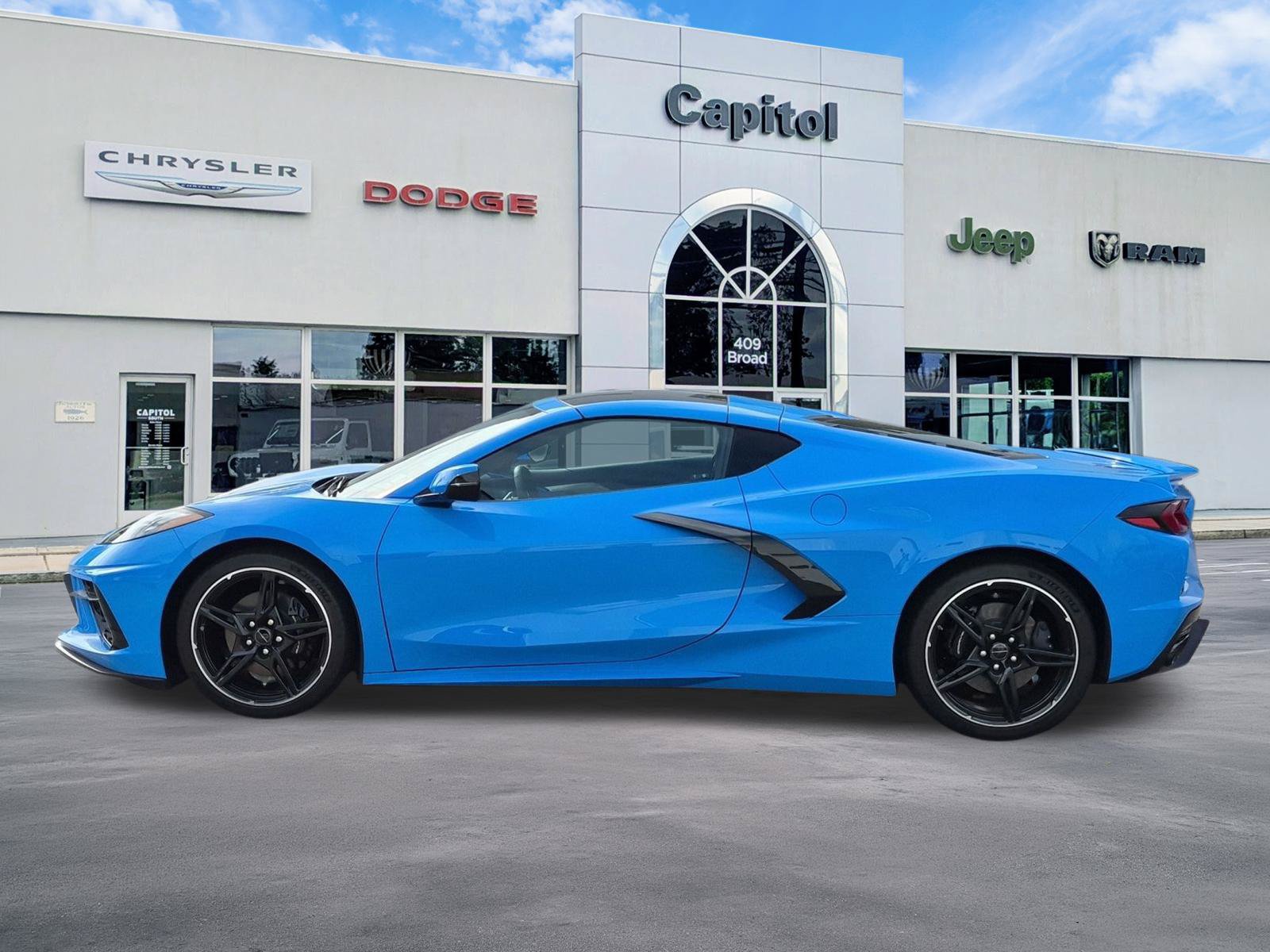 Used 2024 Chevrolet Corvette Stingray Premium Cpe RWD image 6