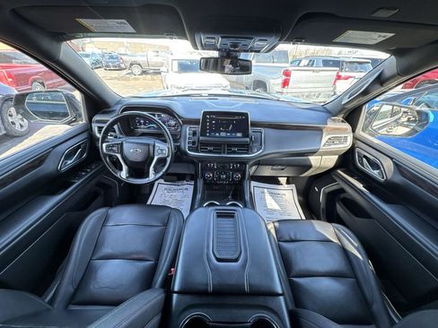 Used 2022 Chevrolet Tahoe Z71 w/ Z71 Off-Road Package AWD/4WD image 21