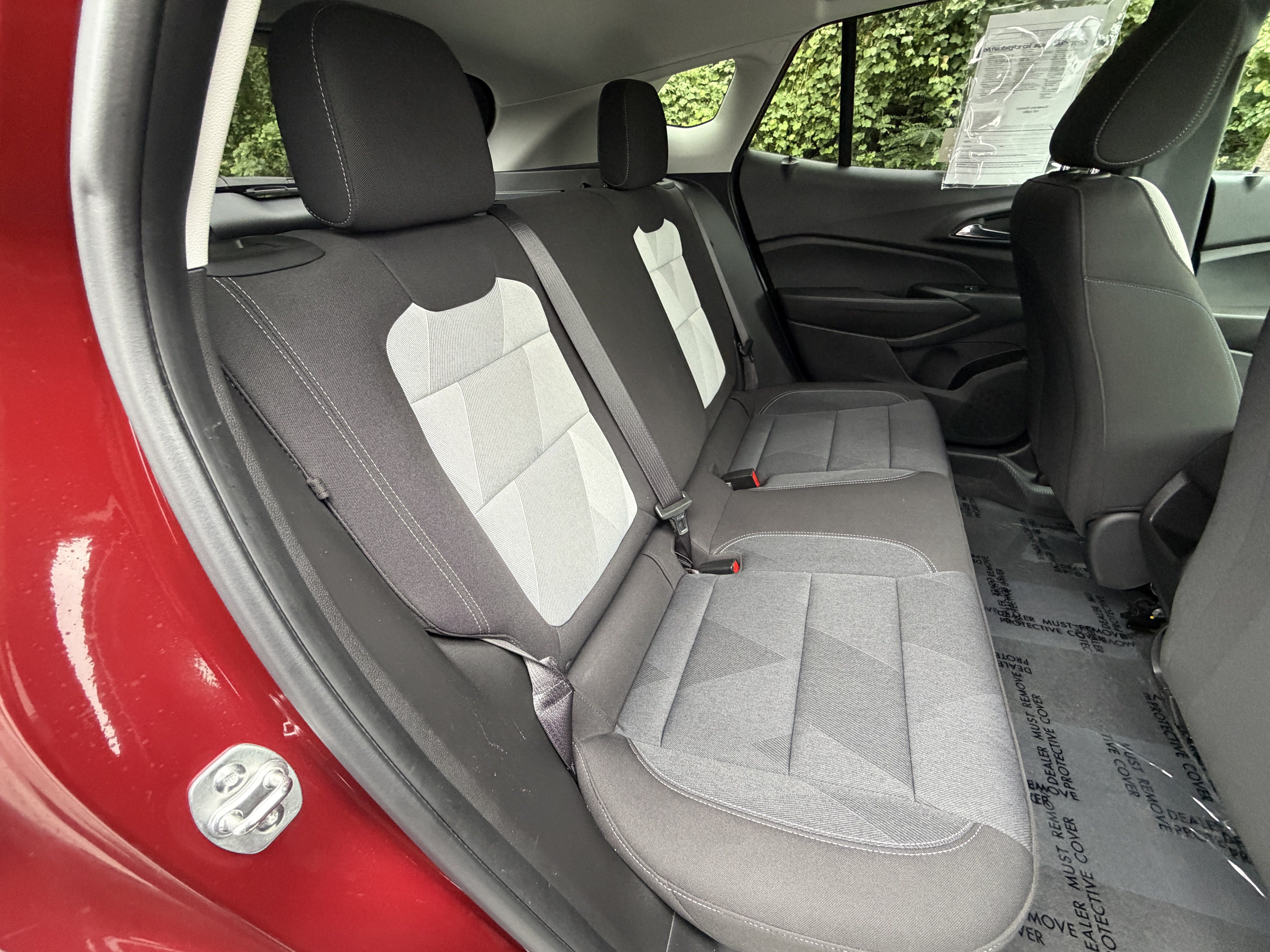 Used 2025 Chevrolet Trax LS w/ LS Convenience Package FWD image 43