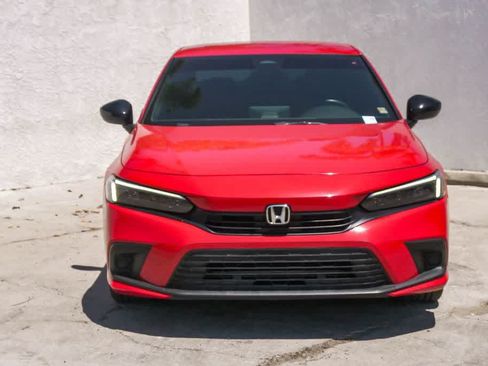 Used 2023 Honda Civic Sport image 2