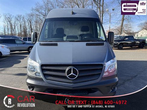 Used 2018 Mercedes-Benz Sprinter 2500 image 2