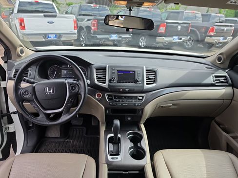 Used 2017 Honda Ridgeline RTL image 16