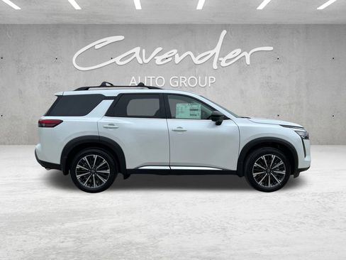 New 2026 Nissan Pathfinder Platinum w/ Cargo Package FWD image 17