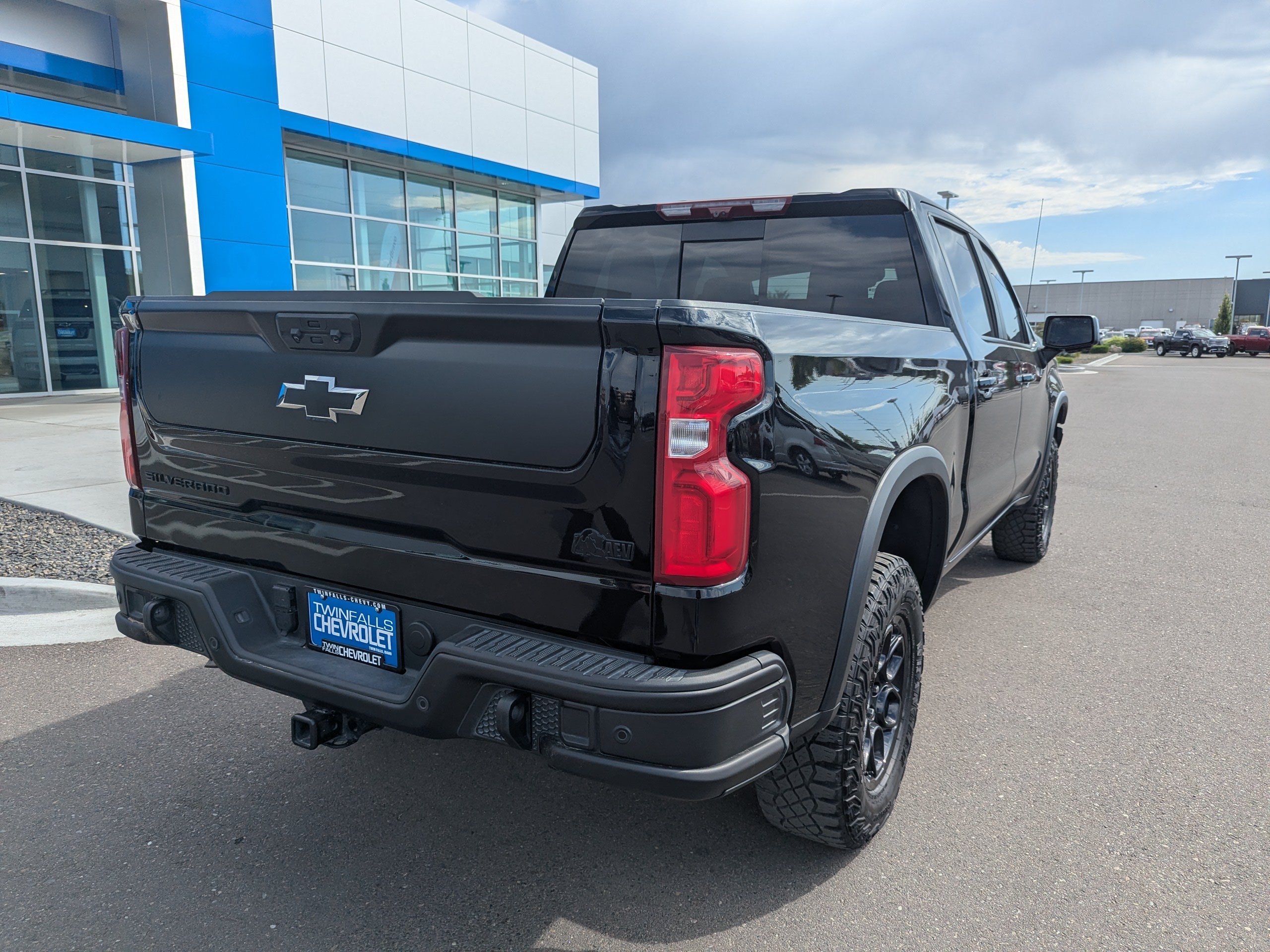 Used 2024 Chevrolet Silverado 1500 ZR2 w/ ZR2 Bison Edition AWD/4WD image 33