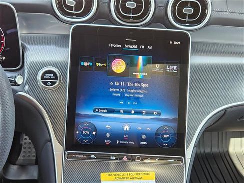 Used 2025 Mercedes-Benz GLC 300 image 16