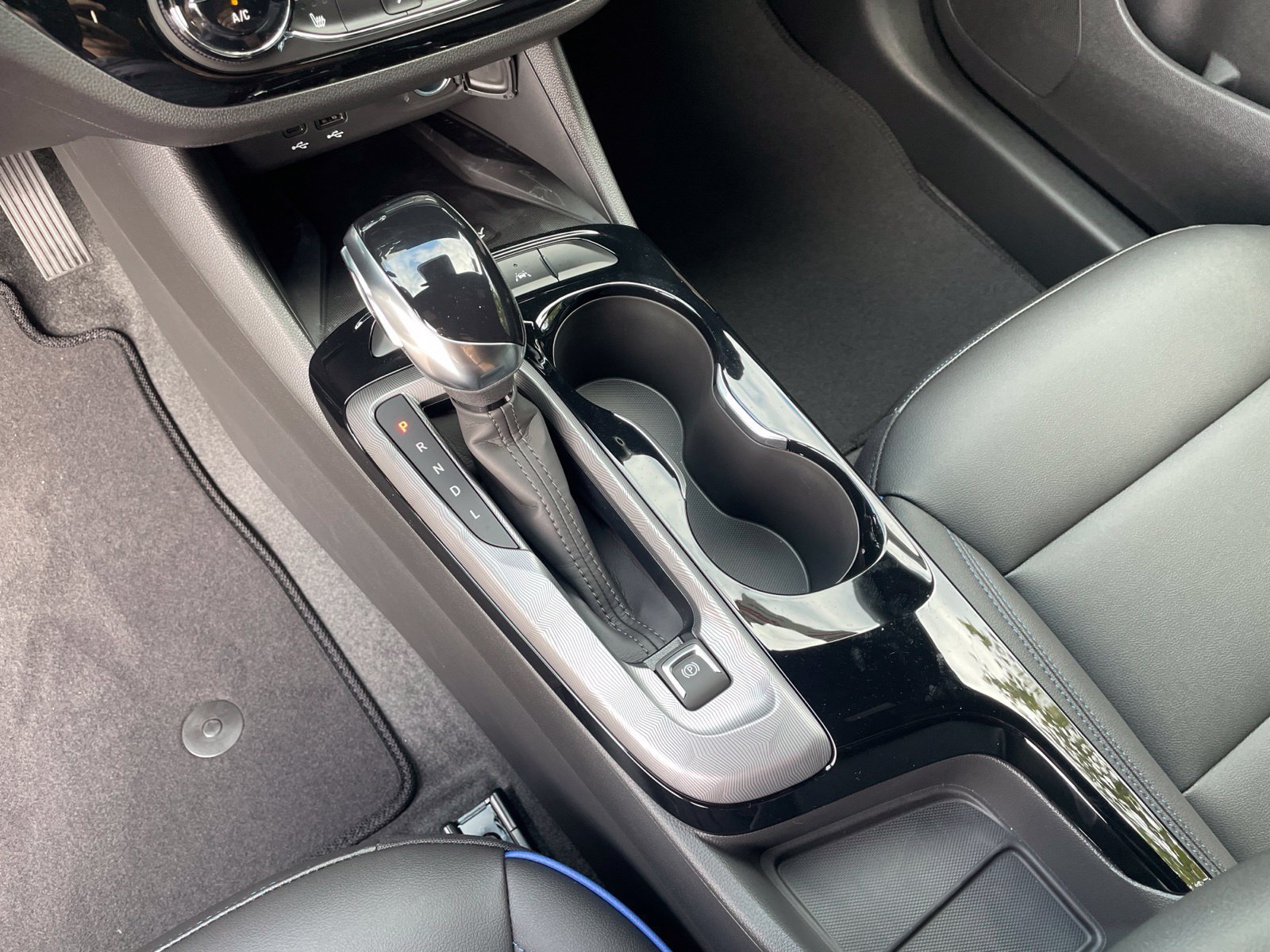 New 2026 Buick Envista Sport Touring w/ Convenience I Package FWD image 29