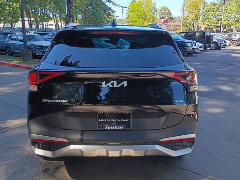 Certified 2025 Kia Sportage EX AWD/4WD image 5