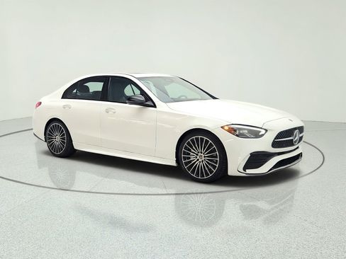 Used 2023 Mercedes-Benz C 300 4MATIC Sedan image 3