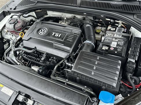 Used 2023 Volkswagen Jetta GLI Autobahn w/ GLI Black Package image 10