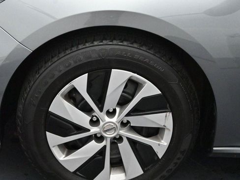 Used 2022 Nissan Altima 2.5 S FWD image 30