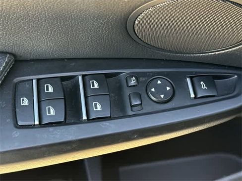 Used 2017 BMW X3 sDrive28i image 9