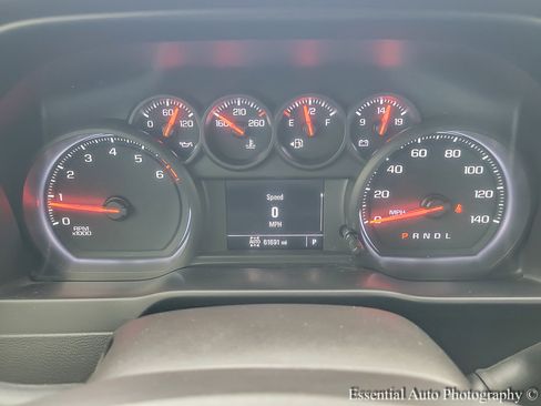 Certified 2019 Chevrolet Silverado 1500 Custom Trail Boss w/ Custom Convenience Package image 12