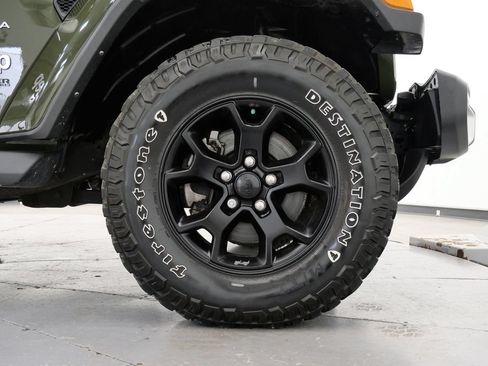Used 2021 Jeep Wrangler Unlimited Sahara w/ LED Lighting Group AWD/4WD image 36