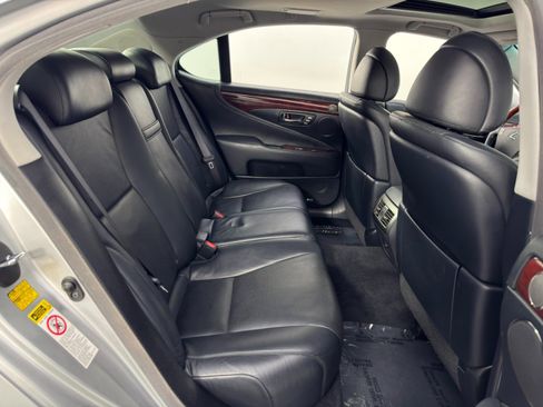 Used 2007 Lexus LS 460 image 39