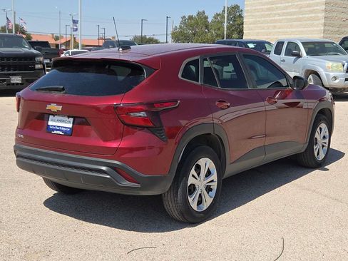 Used 2024 Chevrolet Trax LS FWD image 8