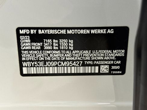 Certified 2023 BMW i7 xDrive60 w/ Executive Package 2 AWD/4WD image 19