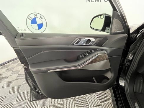 Certified 2026 BMW X5 xDrive40i w/ M Sport Package image 28