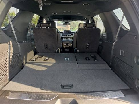 Used 2023 Chevrolet Tahoe Z71 image 15