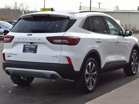 Used 2024 Ford Escape Platinum image 6