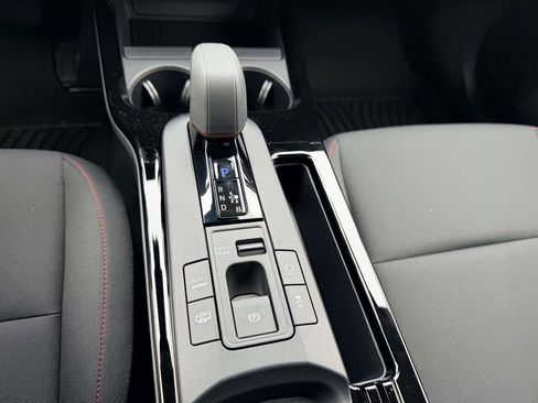 New 2026 Toyota Prius SE image 6