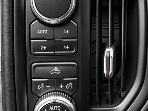 Used 2024 GMC Sierra 1500 Pro w/ Pro Value Package image 15