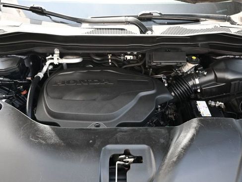 Used 2017 Honda Pilot EX image 18