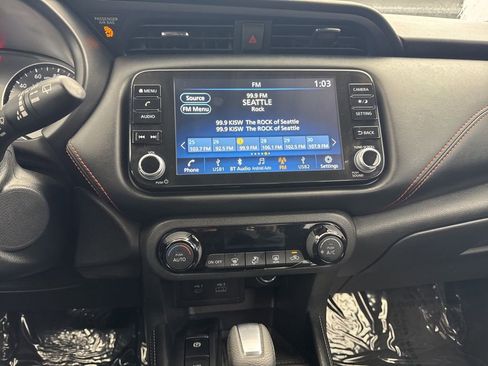 Used 2024 Nissan Kicks SR image 17