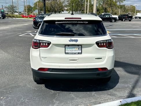 Used 2021 Jeep Compass Latitude w/ Sun and Sound Group image 7