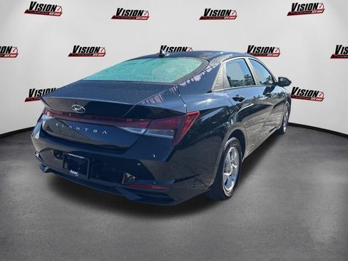 Used 2023 Hyundai Elantra SE FWD image 5