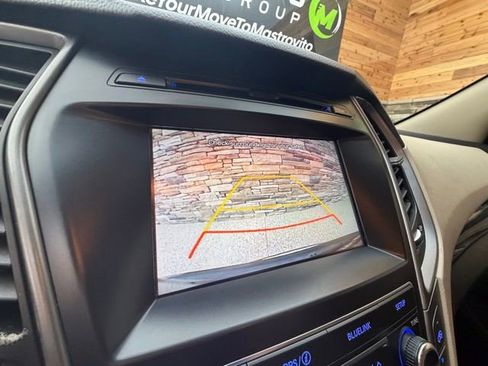 Used 2018 Hyundai Santa Fe SE AWD/4WD image 21