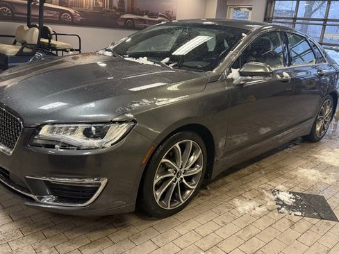 Used 2018 Lincoln MKZ Premiere w/ Magnetic Appearance Package image 2