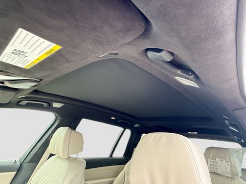New 2026 BMW ALPINA XB7 AWD/4WD image 29