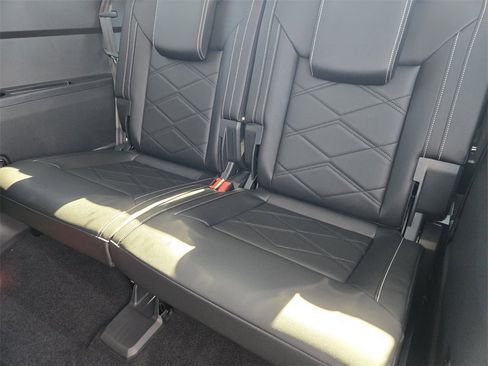 New 2026 Volkswagen Atlas SE image 22