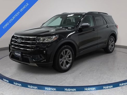 Used 2026 Ford Explorer Active w/ Active Comfort Package AWD/4WD image 1