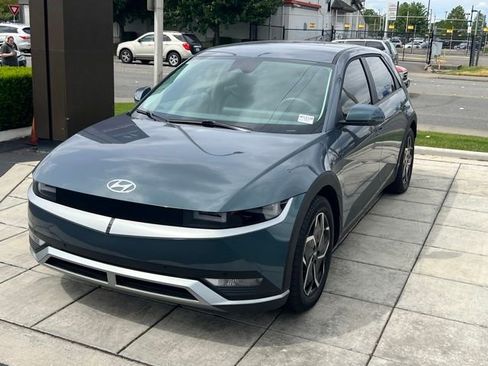 Certified 2024 Hyundai Ioniq 5 SEL AWD/4WD image 3