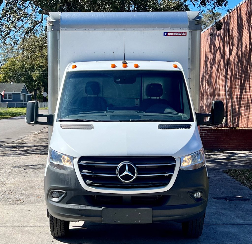 Used 2019 Mercedes-Benz Sprinter 170 w/ Premium Plus Package image 4