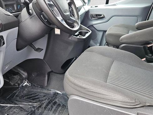 Used 2017 Ford Transit 150 XL RWD image 21
