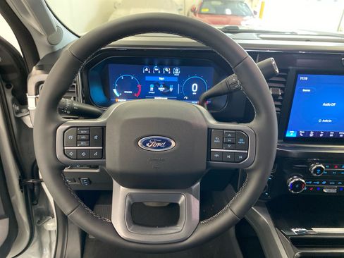New 2026 Ford F250 Lariat w/ Black Appearance Package AWD/4WD image 19