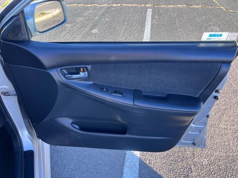 Used 2004 Toyota Corolla CE image 20