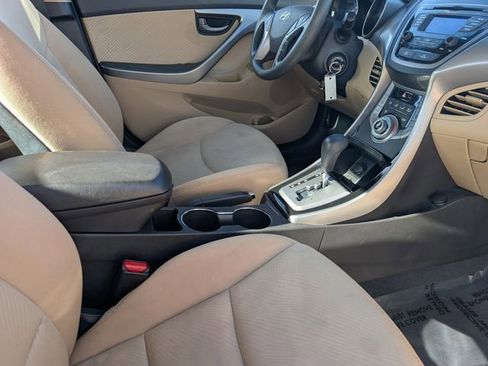 Used 2013 Hyundai Elantra GLS w/ Preferred Pkg image 17